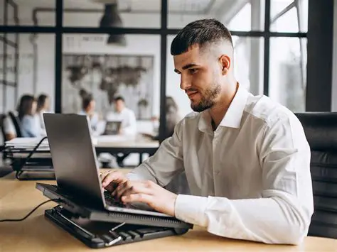 A sociedade de trabalho e consumo