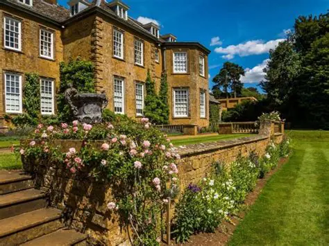 Bicester: Unveiling the Unmissable Charm of Oxfordshire's Thriving Market Town