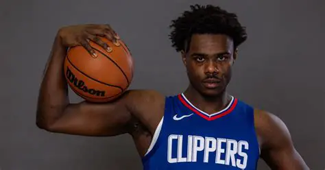 Kobe Brown: Ang Pag-usbong ng Bagong Bituin sa NBA at Kung Bakit Siya'y Pinag-uusapan
